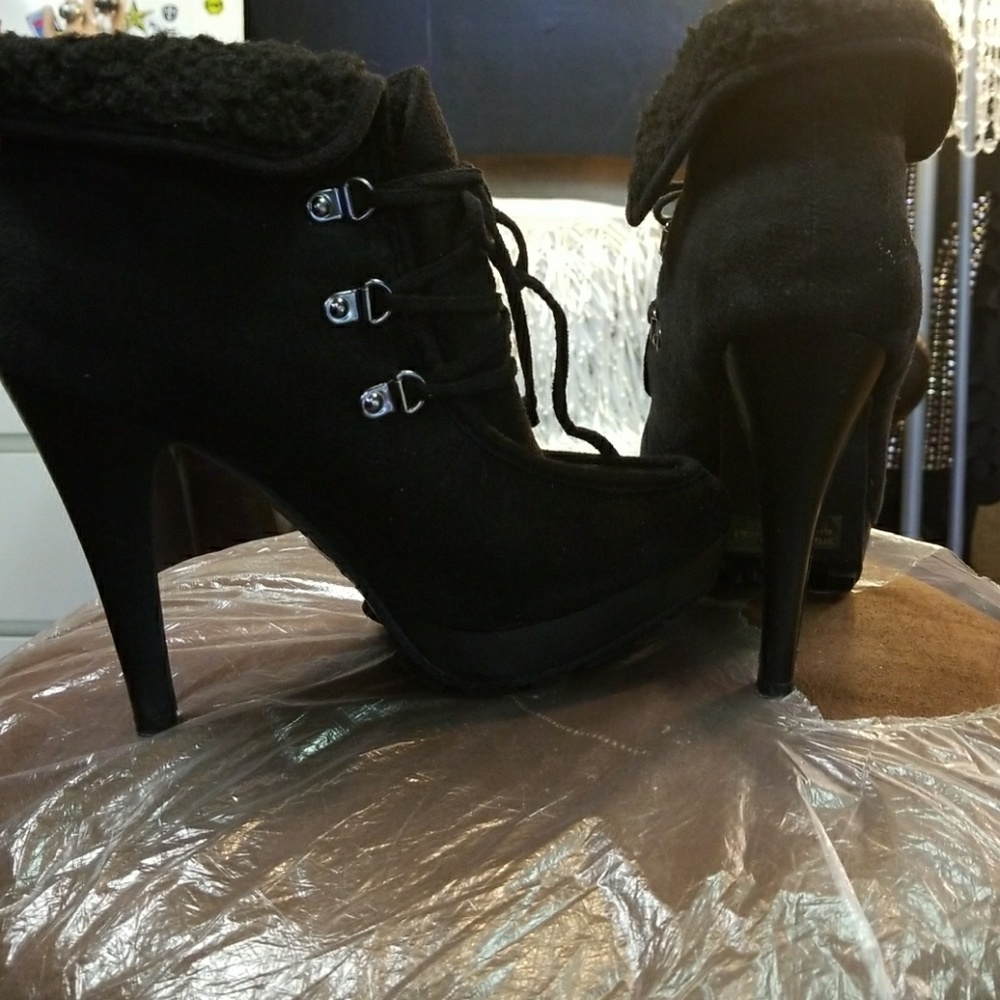 Black Booties - Picture 6 of 7